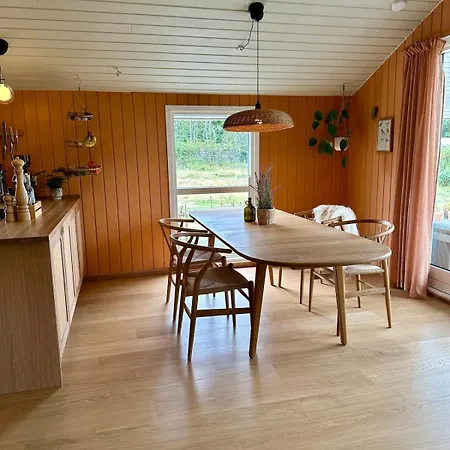 Σπίτι διακοπών Modern With Wood-fired Hot Tub Vejers Strand