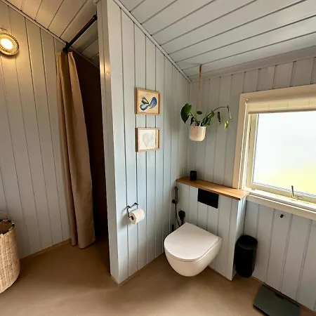 Modern With Wood-fired Hot Tub Σπίτι διακοπών